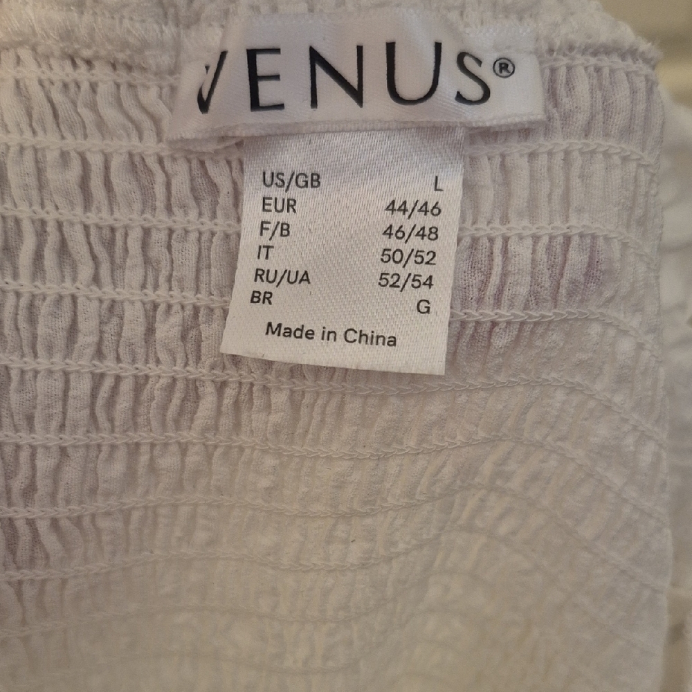 VENUS White Smocked Blouse - Picture 4 of 5